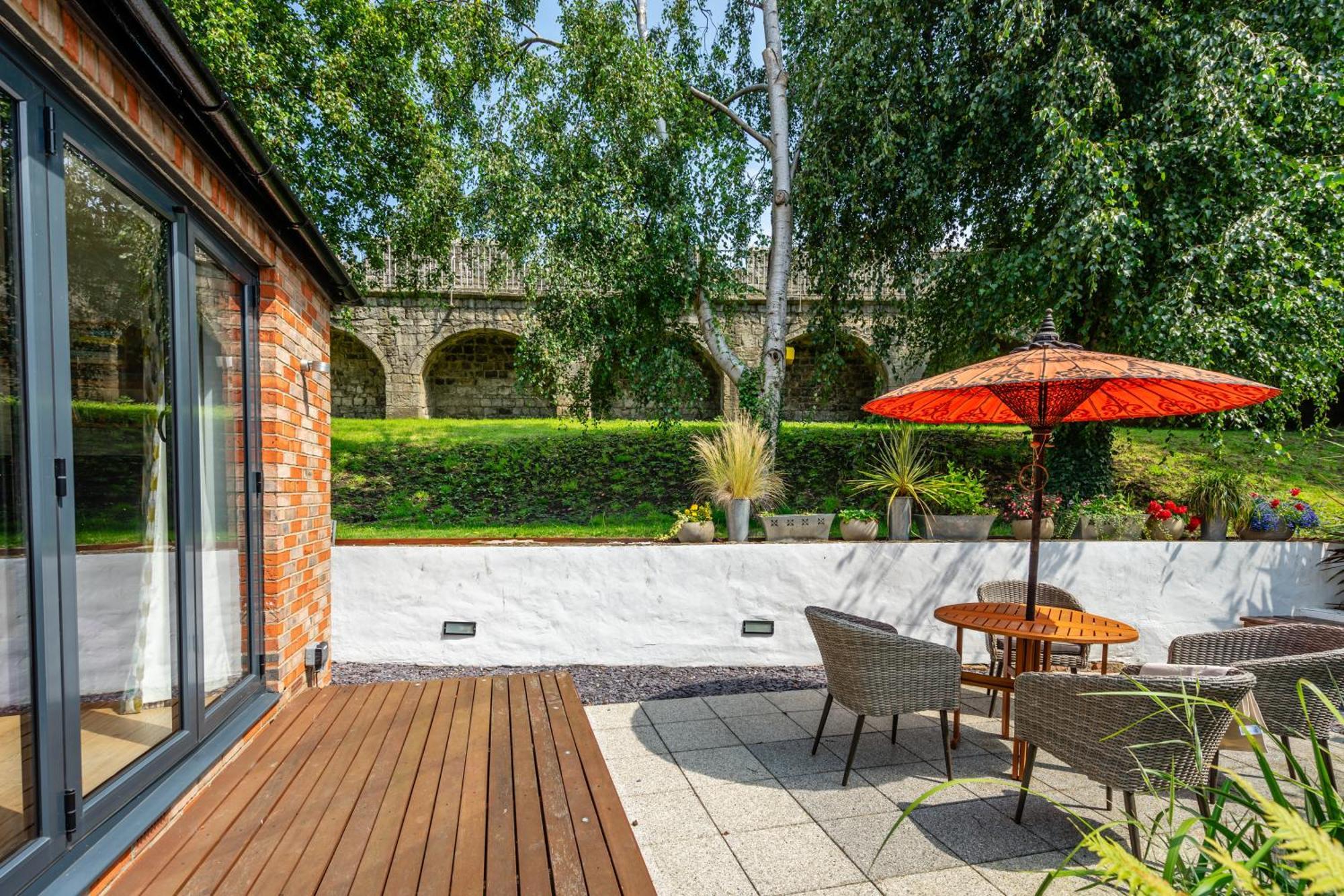 Villa 16 Hunt Court York Exterior foto